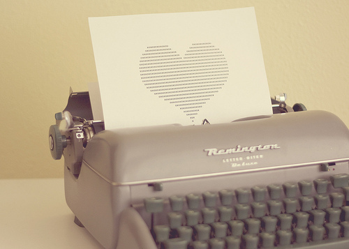 Máquina de Escrever Antiga / Imagens Fofas para Tumblr, We Heart it, etc